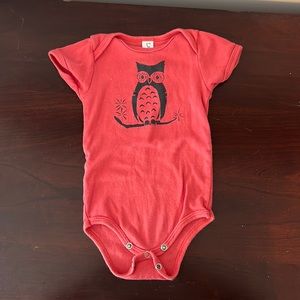 Baby onesie 👶🏻 3-6 months